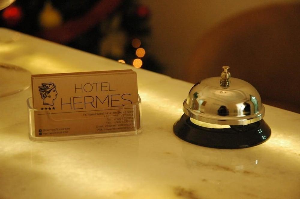 Hotel Hermes Tiranë Ngoại thất bức ảnh