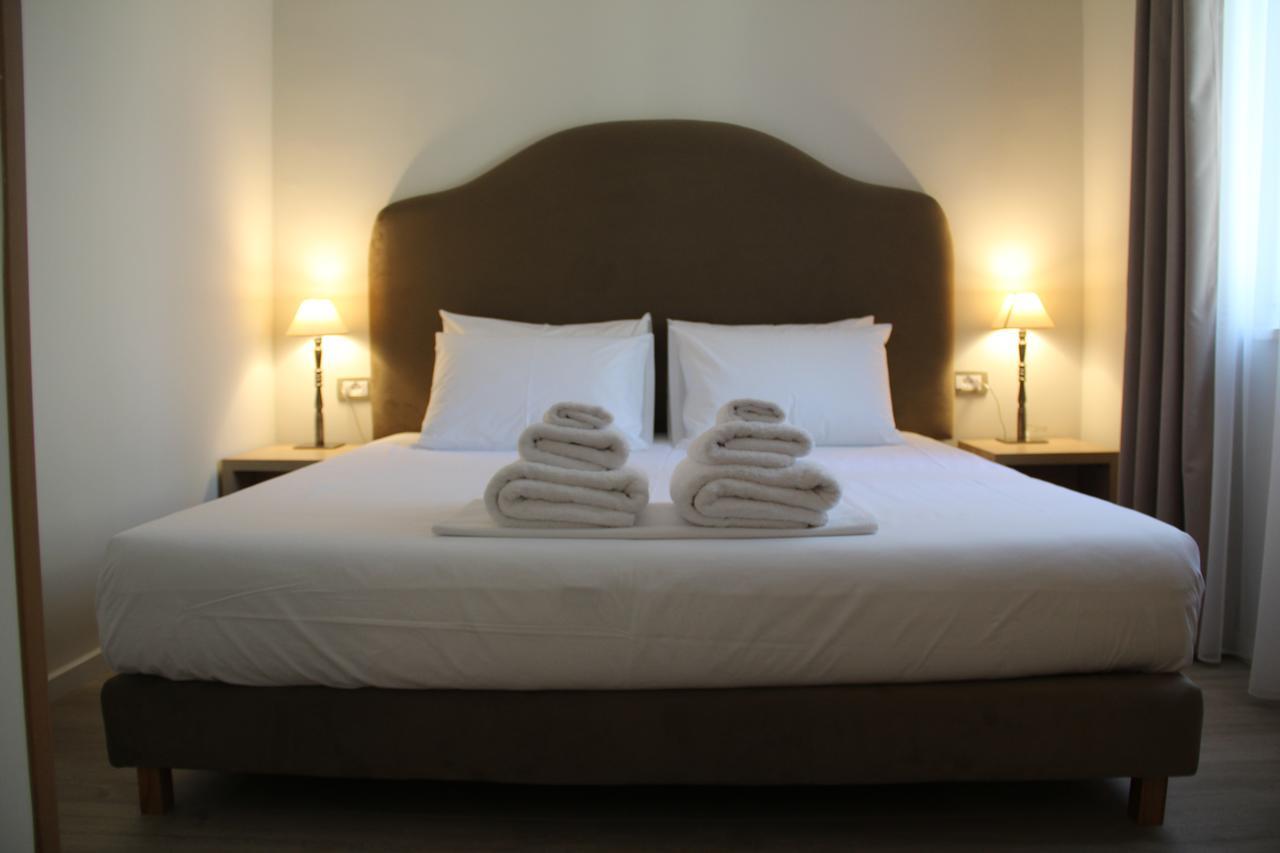 Hotel Hermes Tiranë Ngoại thất bức ảnh