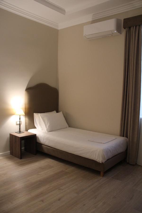 Hotel Hermes Tiranë Ngoại thất bức ảnh