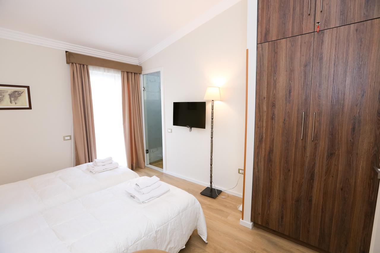 Hotel Hermes Tiranë Ngoại thất bức ảnh