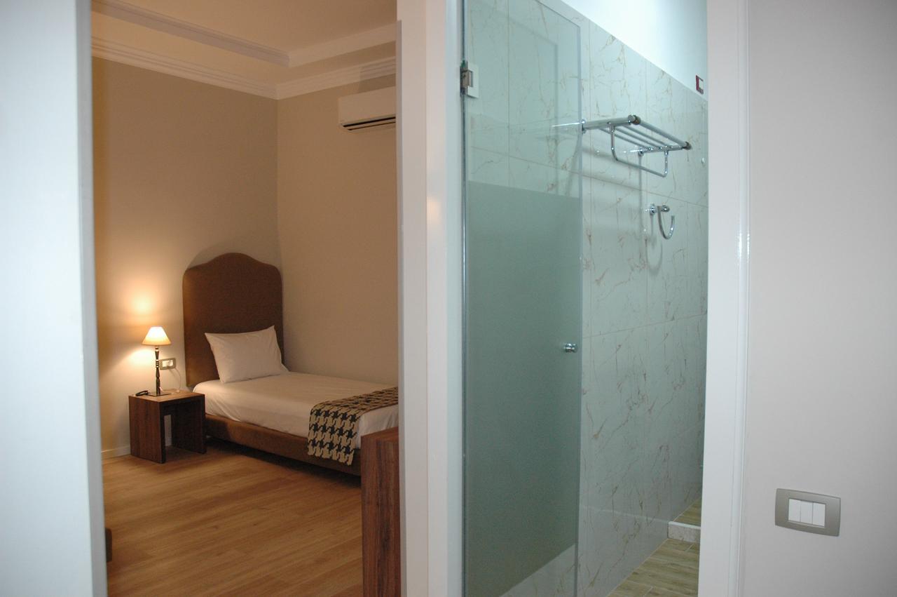 Hotel Hermes Tiranë Ngoại thất bức ảnh