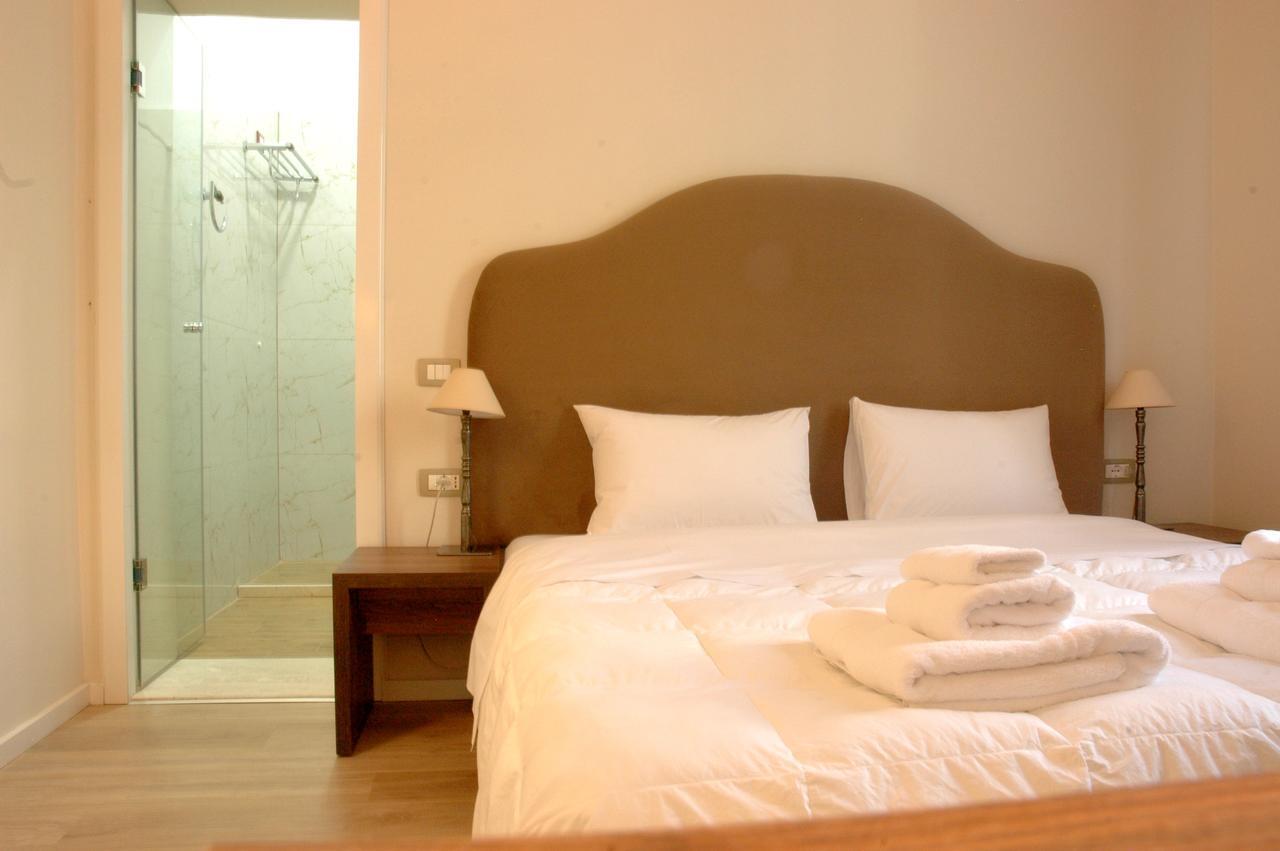 Hotel Hermes Tiranë Ngoại thất bức ảnh