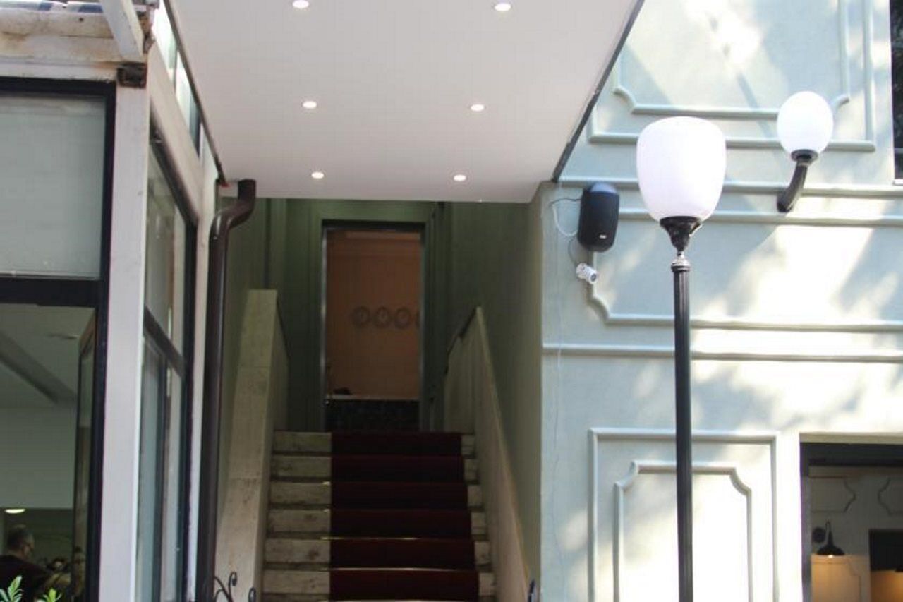 Hotel Hermes Tiranë Ngoại thất bức ảnh